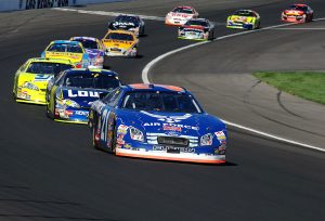 auto-racing-583032-300x204.jpg