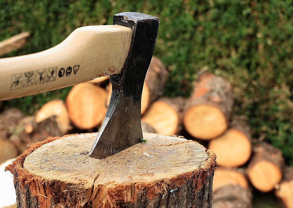 axe-1705787_960_720-1550552268111.jpg