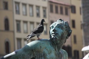statue-185435-300x200.jpg