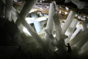 Cristales_cueva_de_Naica-300x200.jpg