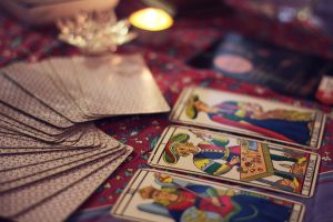 tarot-2414239-300x200.jpg