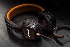 headphone-3085681-300x200.jpg