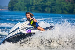 jet-ski-1125329_1920-300x200.jpg