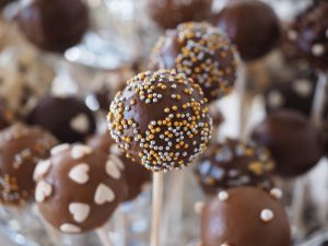 cake-pops-693646-300x225.jpg