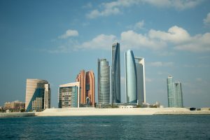 abu-dhabi-1177898_1920-300x200.jpg