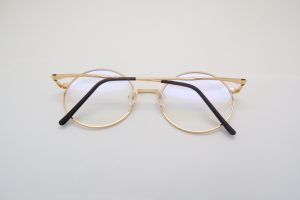 glasses-415261-300x200.jpg