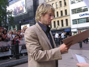 800px-Owen_wilson-300x225.jpeg