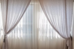 contemporary-cozy-curtain-decoration-462197-300x199.jpg