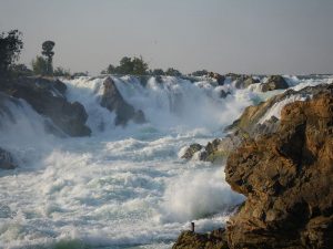 800px-Khone_Phapheng_Falls_-_2-300x225.jpg