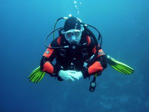 1_divers-668777_1920-300x225.jpg
