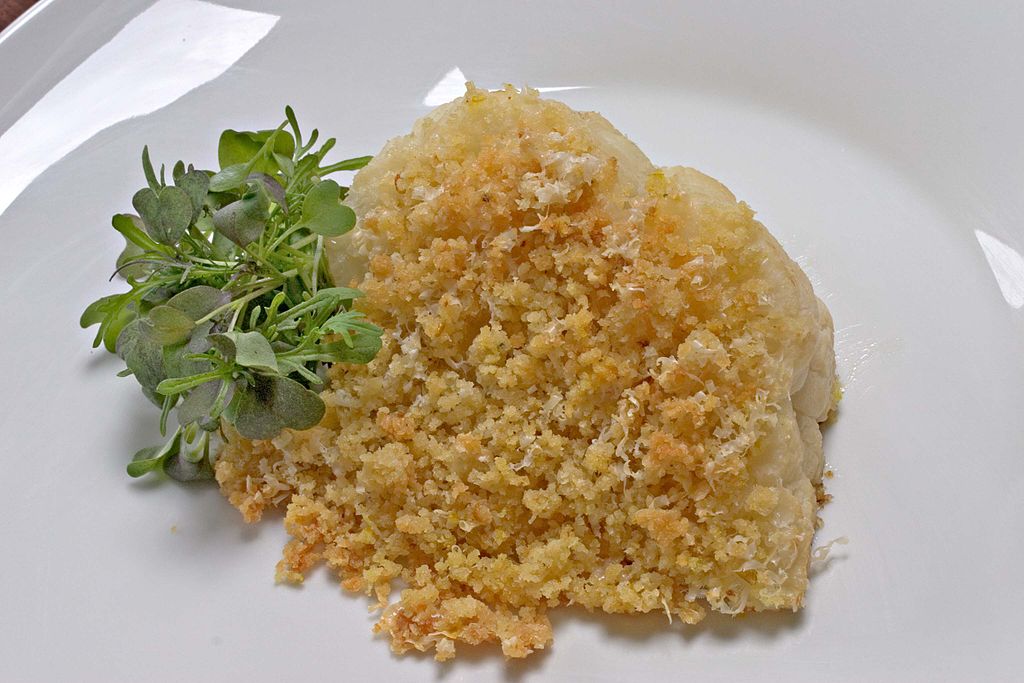 1024Px-Cauliflowergratinlimepicklecrumbsmustardleaves (8328813065)