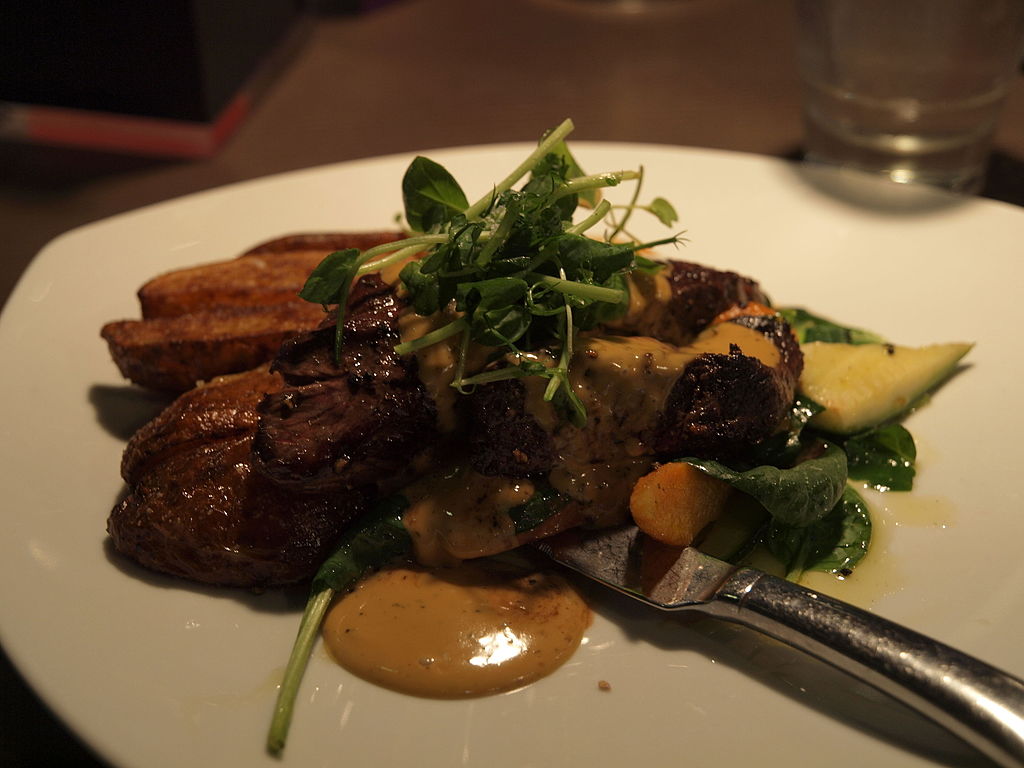 1024Px-Kangaroo With Thyme At Restaurant Memphis