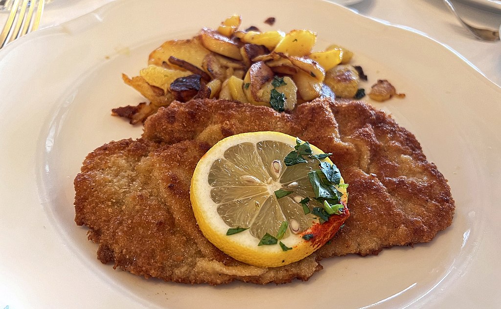 2022-12-29 Wiener Schnitzel Im Hotel Kaiserin Elisabeth