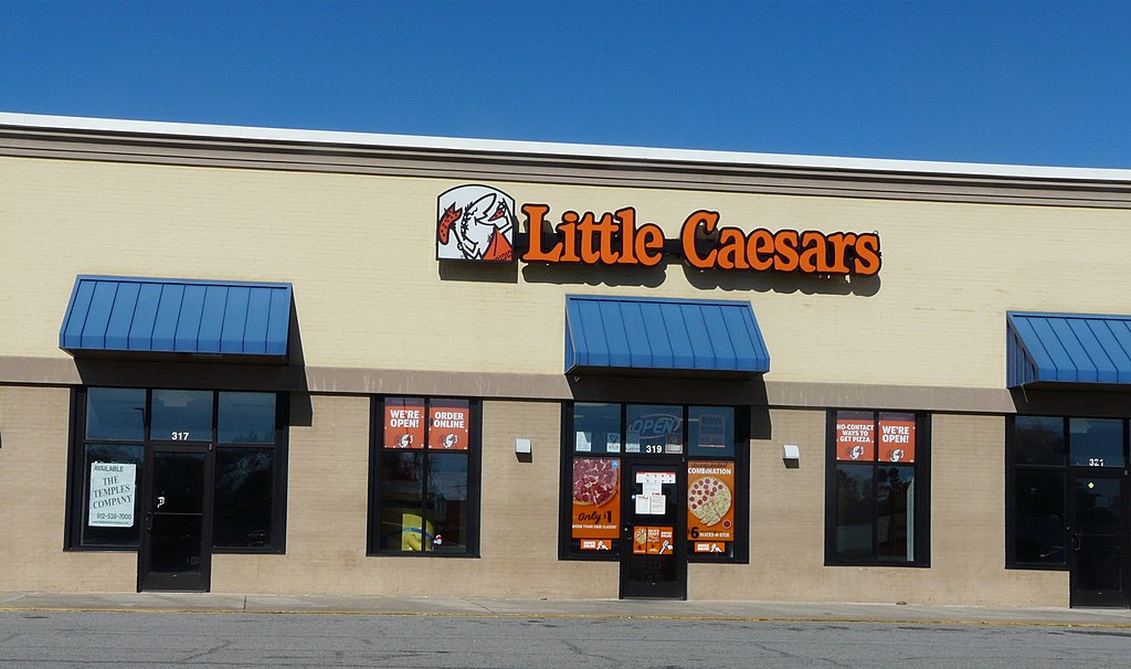 1024Px-Little Caesars In Cairo
