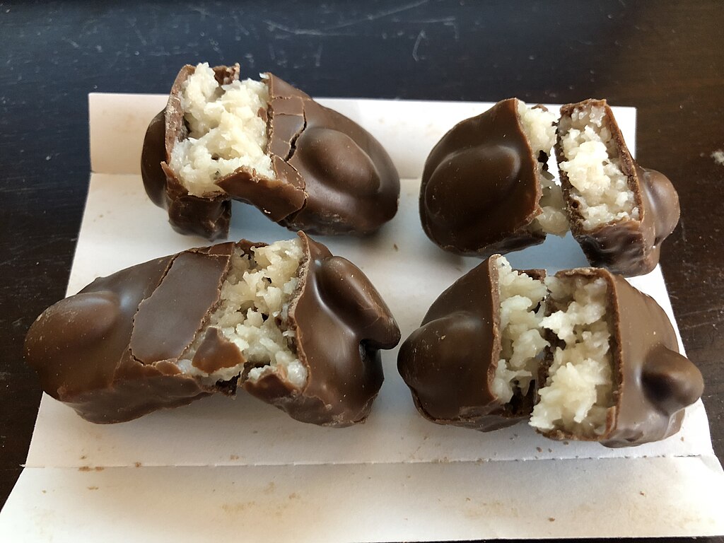 2019-01-29 06 21 34 A King Size Almond Joy With The Pieces Broken In Two In The Franklin Farm Section Of Oak Hill, Fairfax County, Virginia