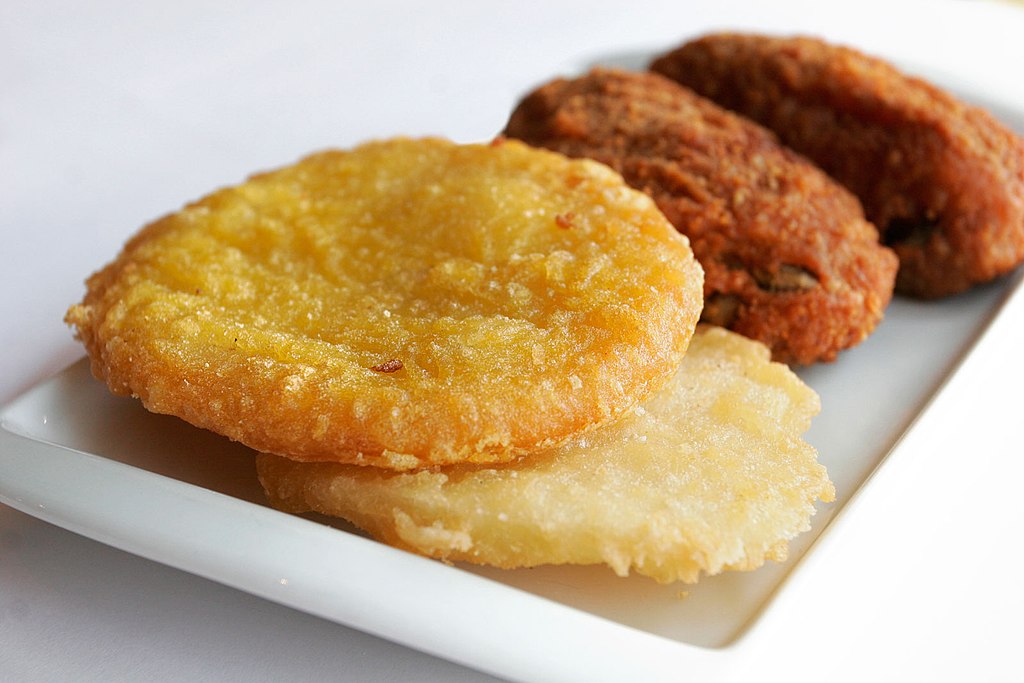 Potato Cakes And Chicken Pieces