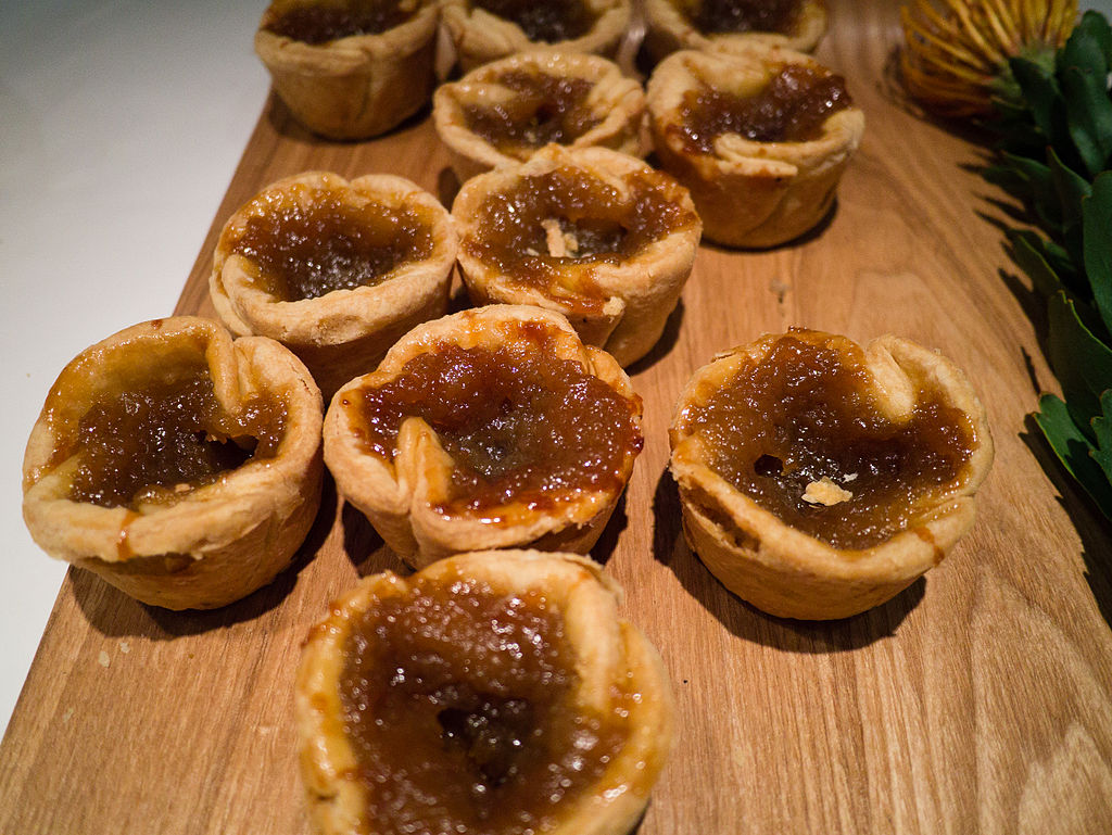 1024Px-Butter Tarts On Cutting Board(8293490785)