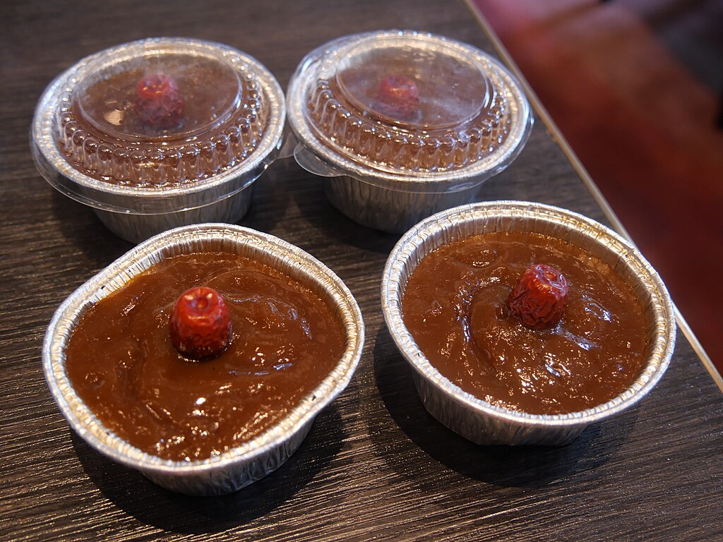 4 Mini Nian Gao On The Table