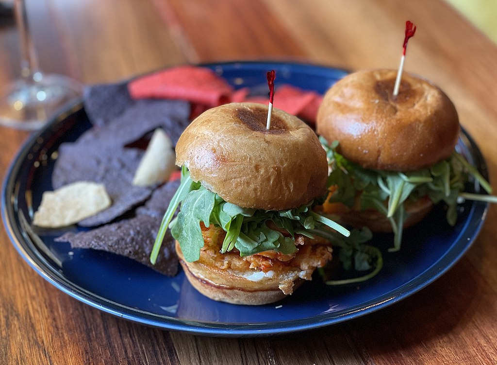 Fumo - 2021-10-18 - Sarah Stierch 05