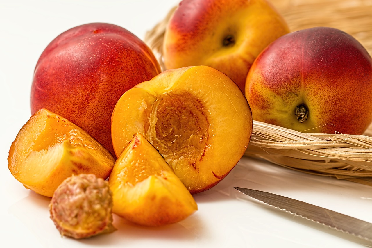 peach-1074997_1280.jpg