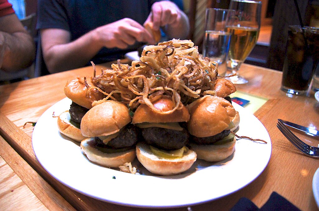 Sliders And French Fries (1)
