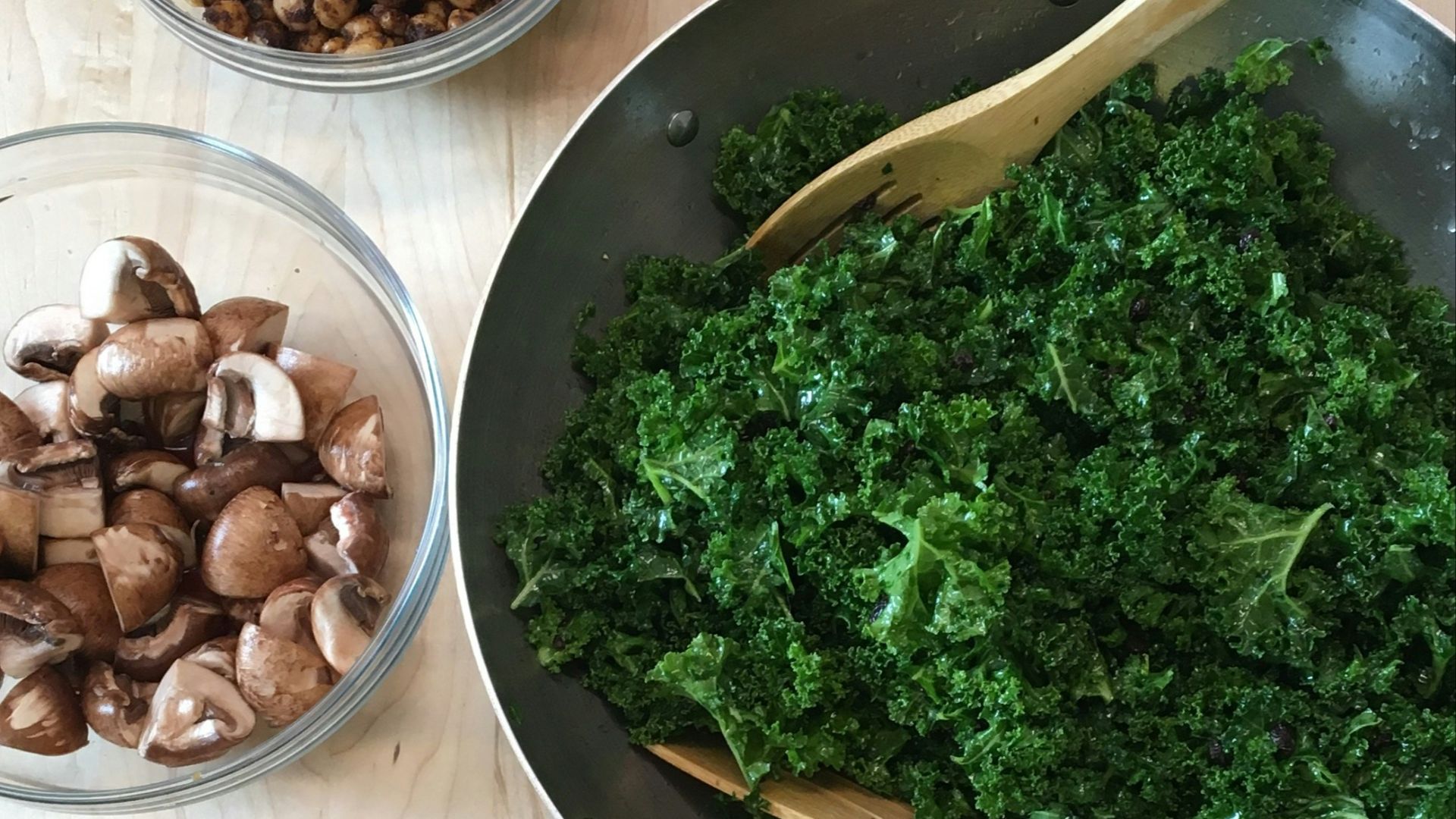 green vegetable on fan
