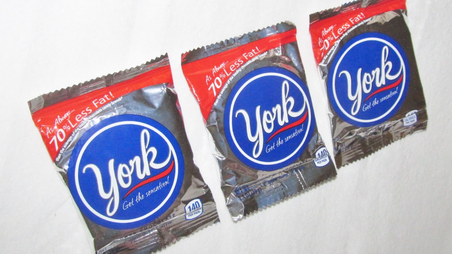 File:Three York Peppermint Patties (40212873061).jpg