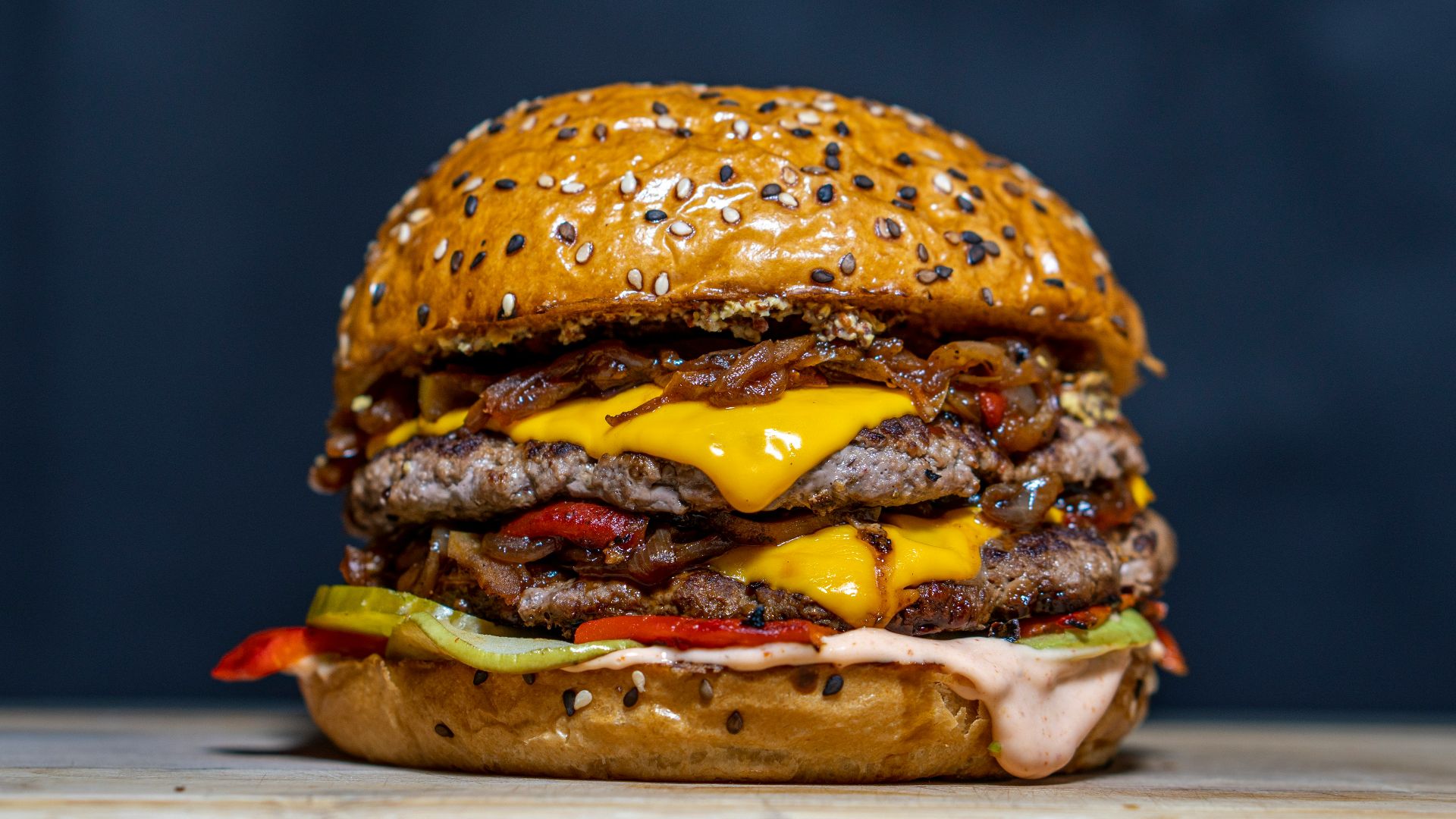 double patty cheeseburger