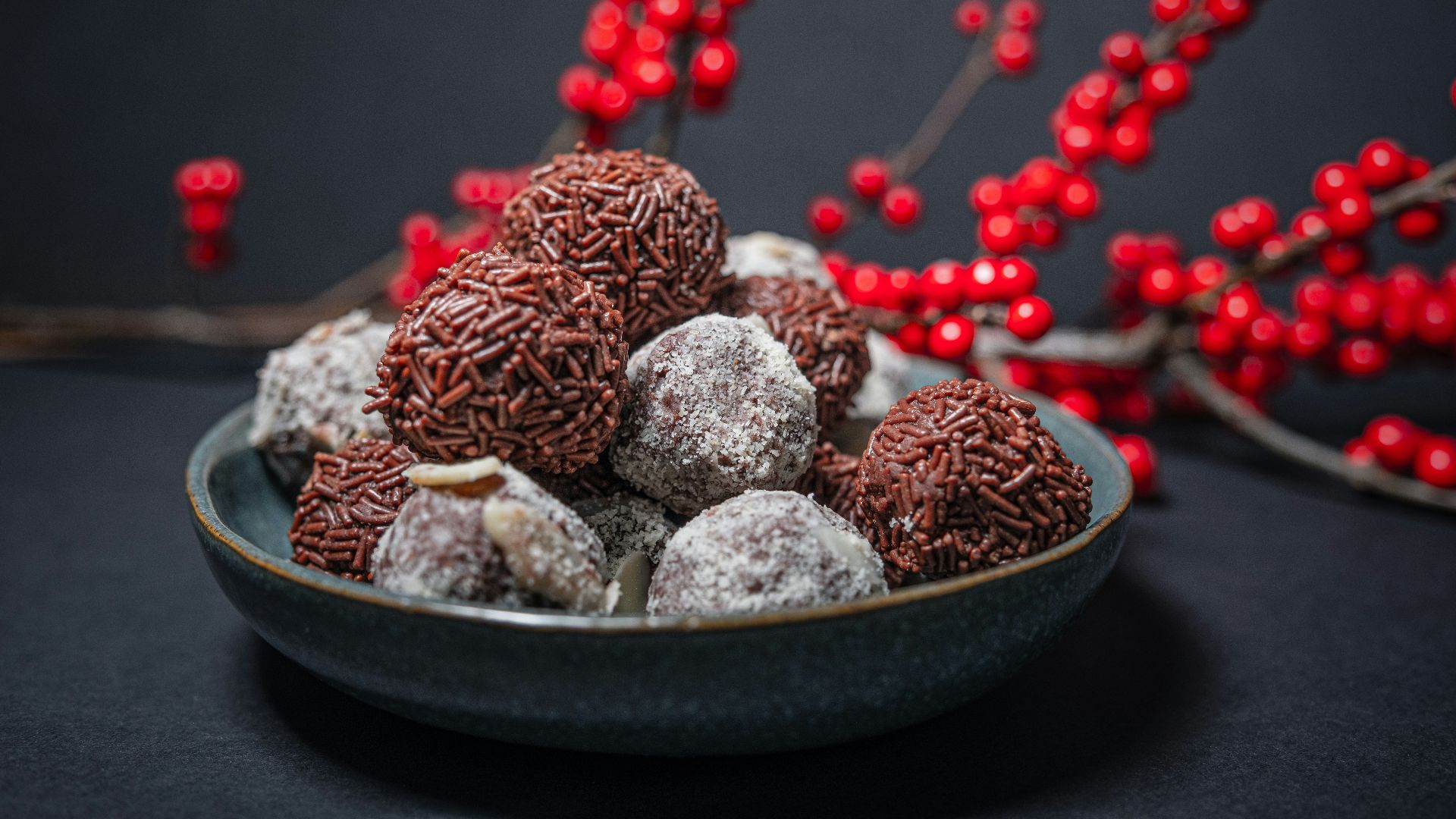 munchkin on gray bowl