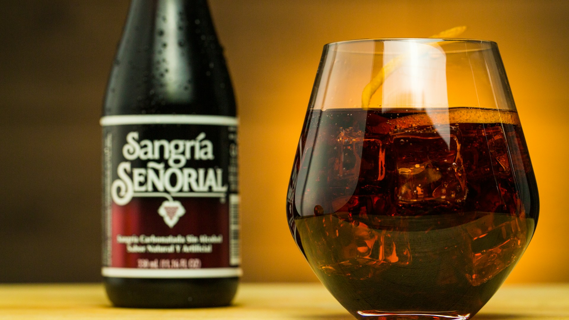 Sangria-Senorial-8Mopjucmzx4-Unsplash