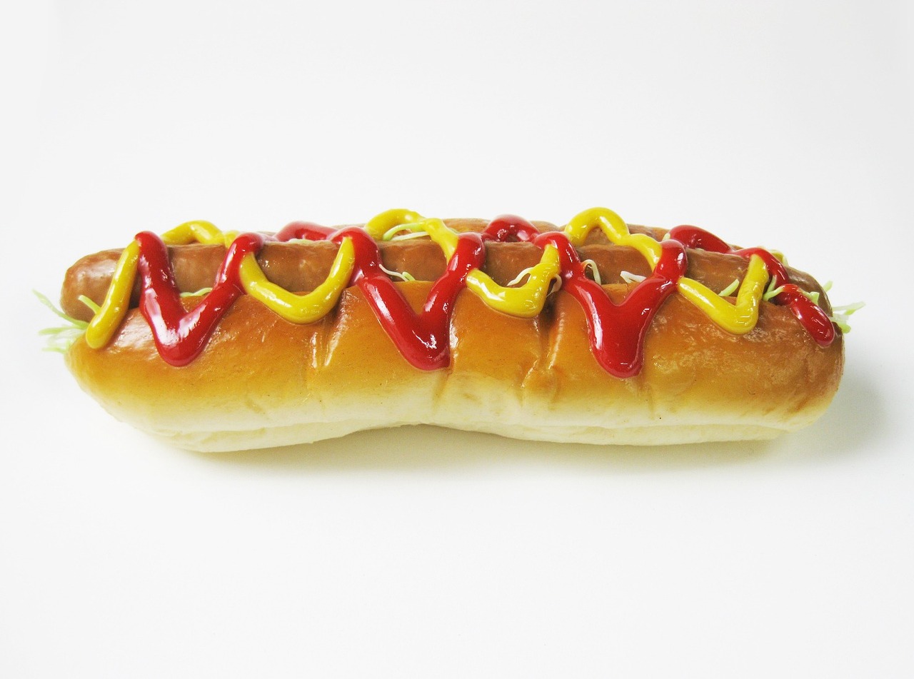 hot-dog-21074_1280.jpg