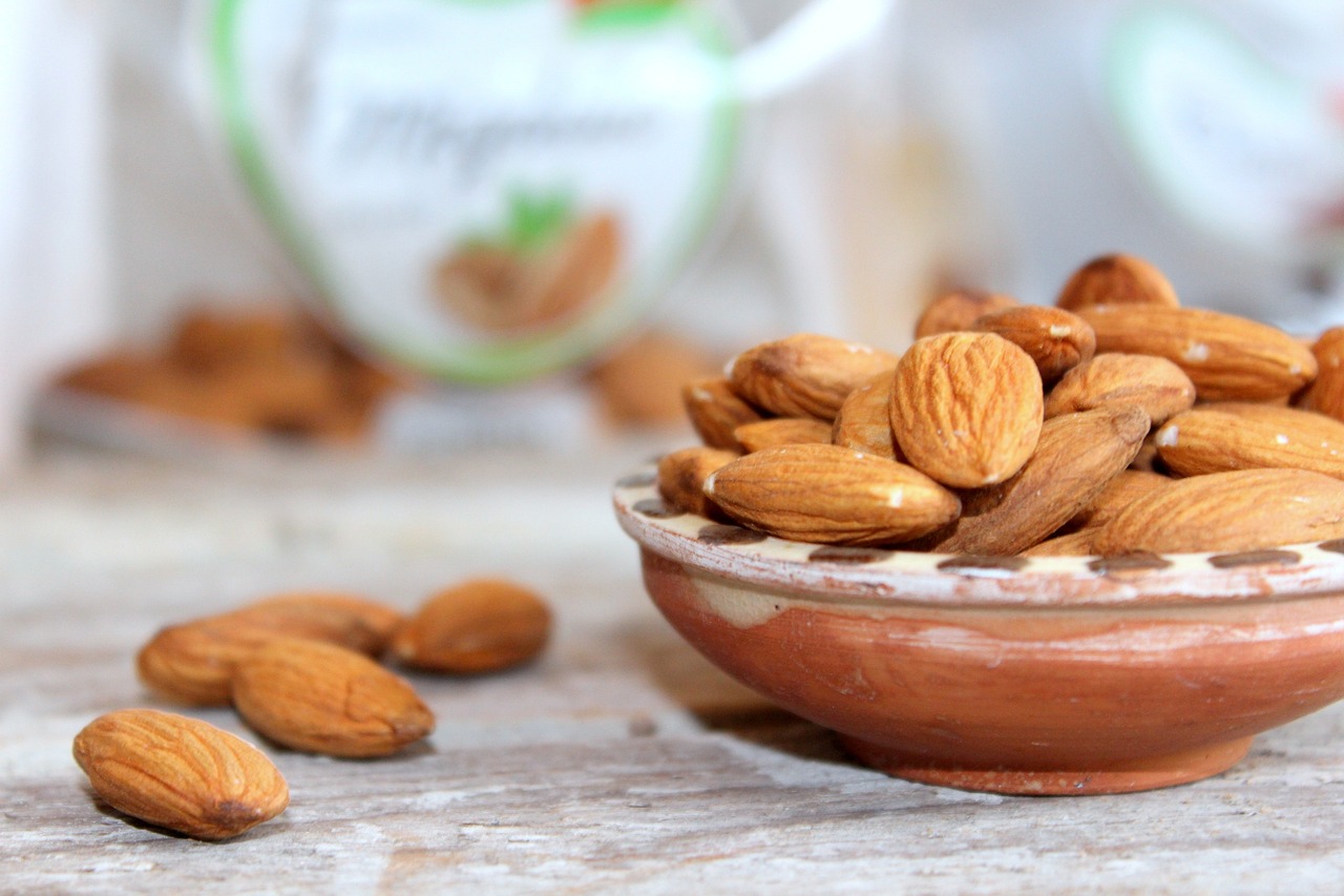 almond-3523569_1280.jpg