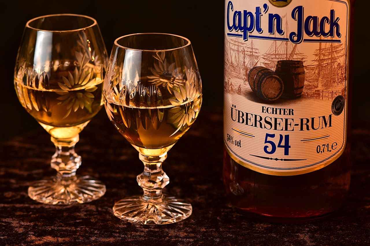 rum-3898745_1280.jpg