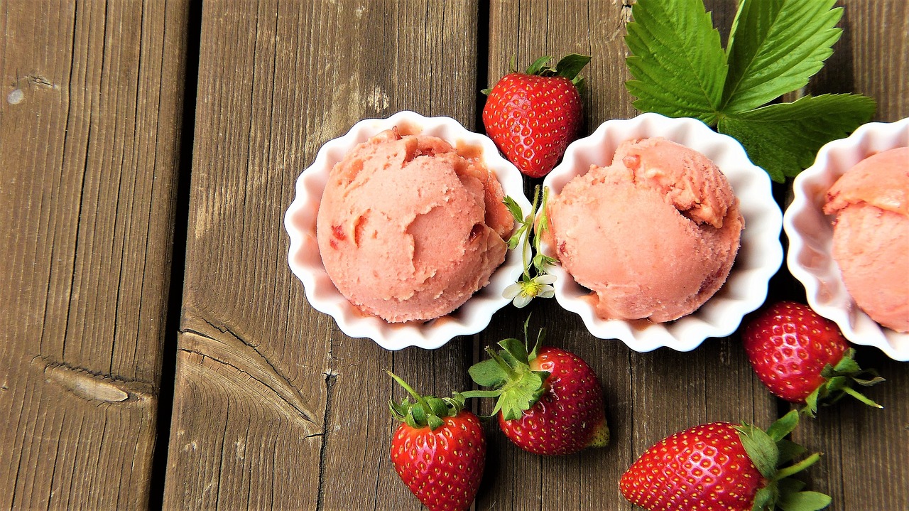 Strawberry-Ice-Cream-2239377 1280