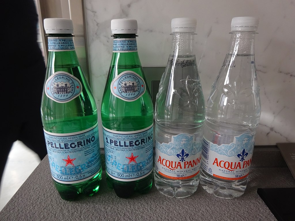 1024Px-Hk Syp Sai Ying Pun Fv Eight South Lane 南里八號 21E 8Southlane January 2016 Dsc 25