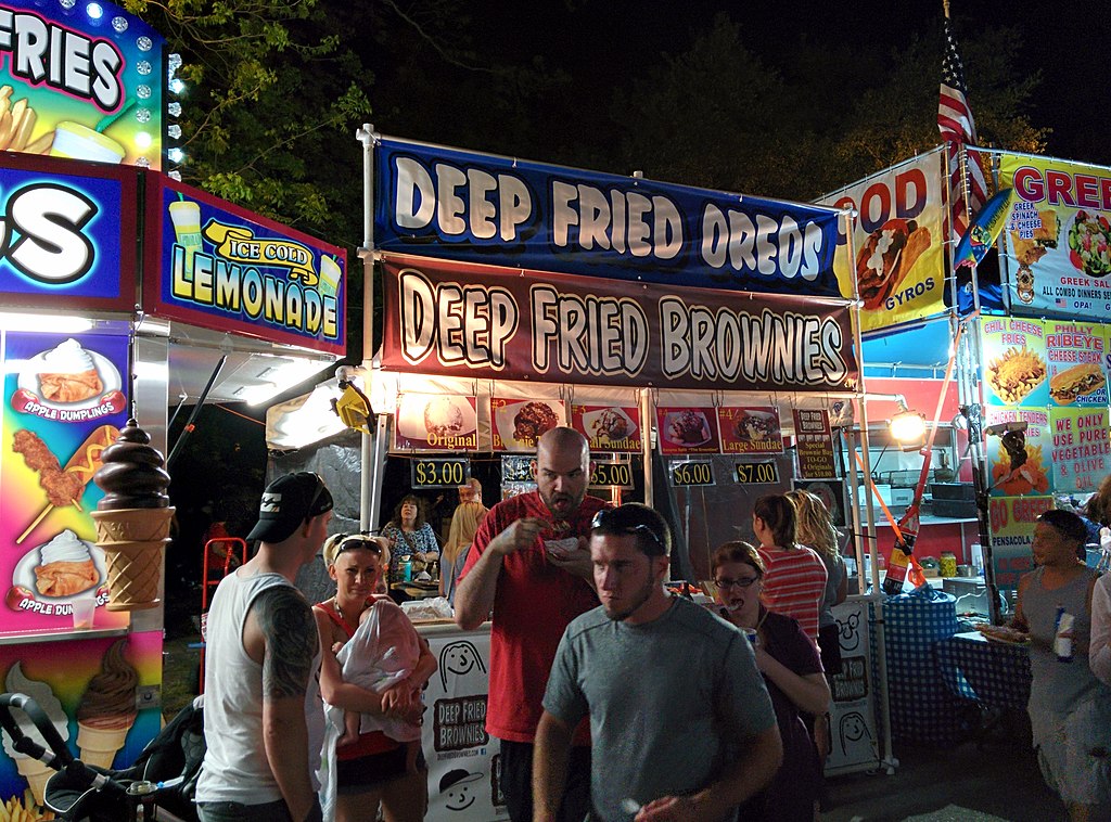 1024Px-I'm Disappointed I Couldn't Find The Fried Butter, But Hey, This Is A Close Second  Deep Fried Brownies And Oreos  (13913893428)