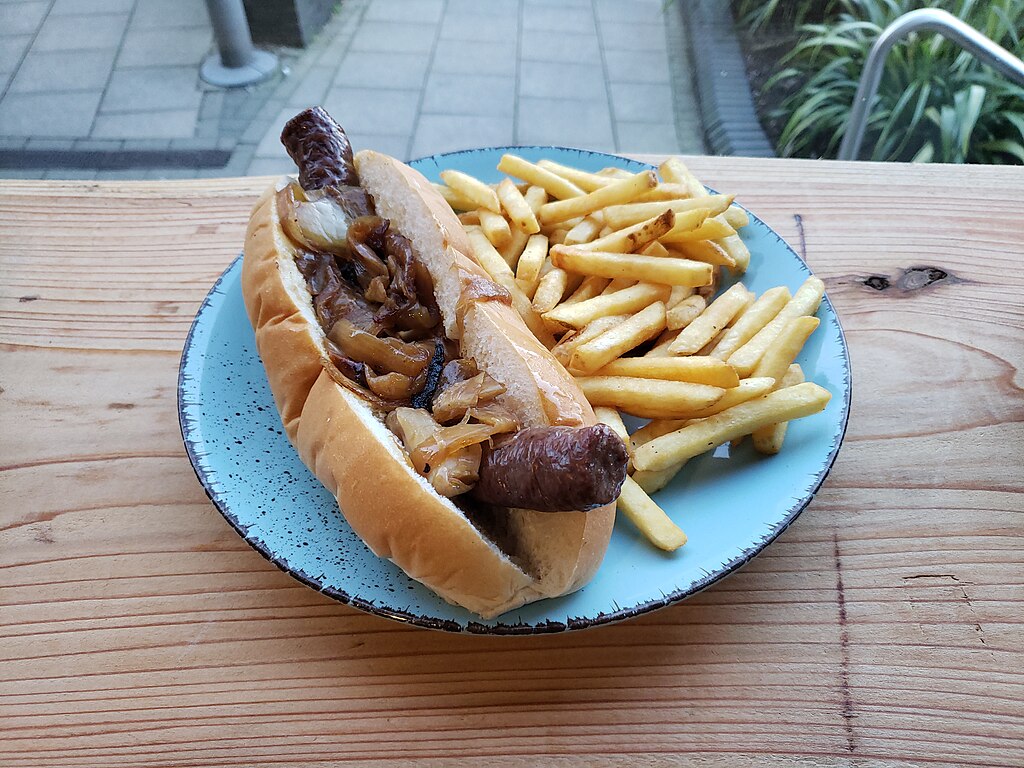 1024Px-Boerewors Roll With Fries - African Chow 2024-01-18