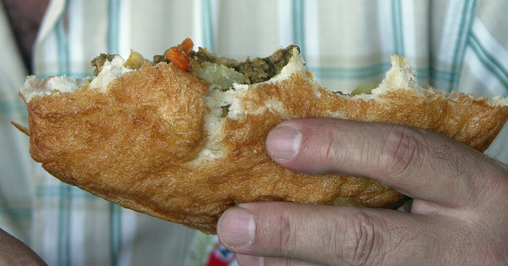 1024Px-Vetkoek With Mince-001