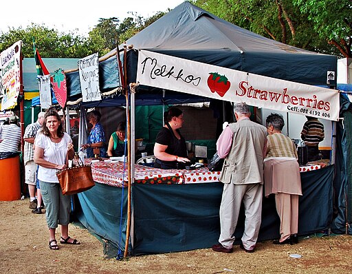 512Px-Melkkos & Strawberries