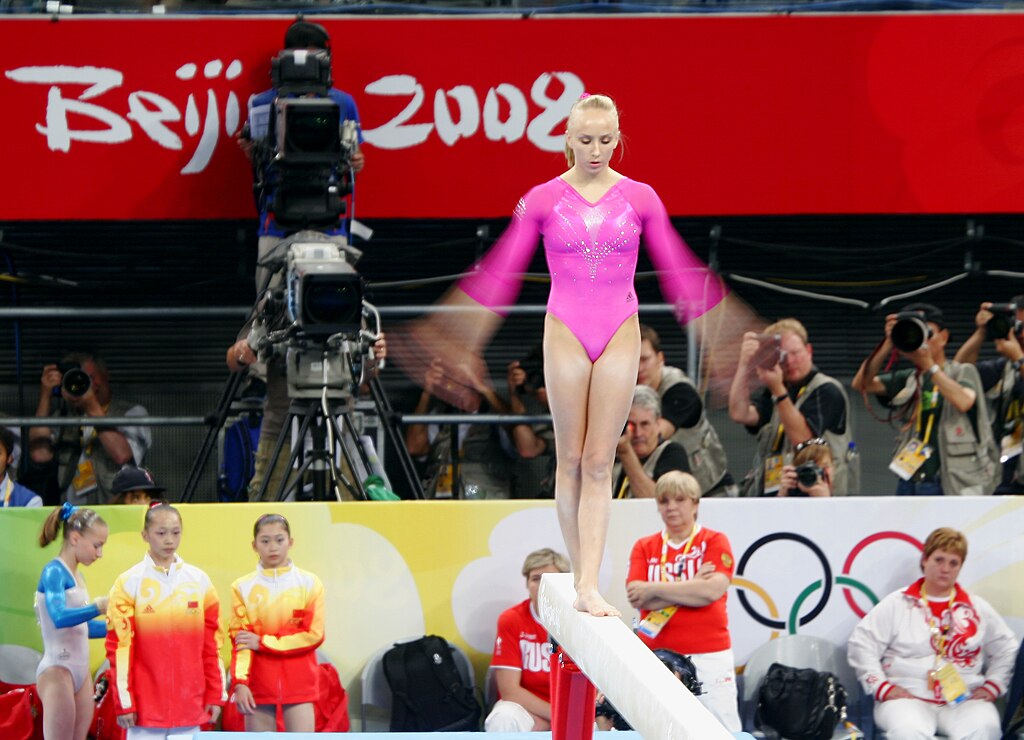 1024Px-Nastia Liukin On The Balance Beam