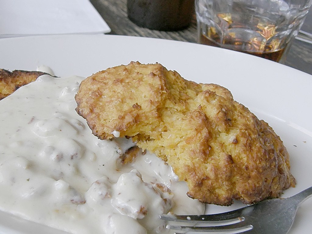 1024Px-Biscuits And Gravy