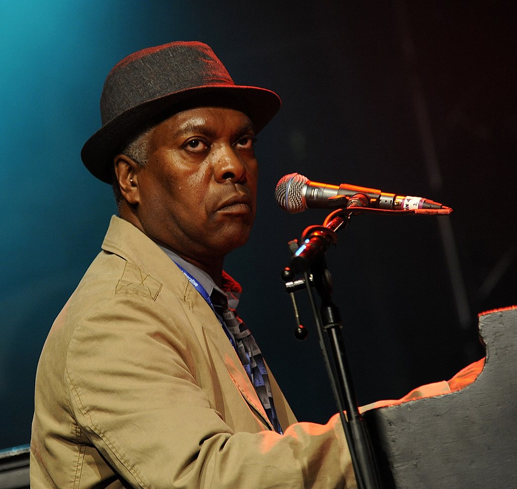 1024Px-Booker T. Jones 2009