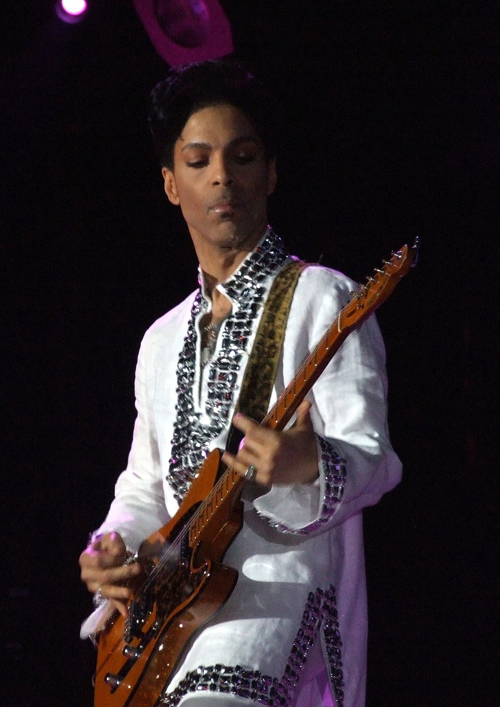1024Px-Prince At Coachella Crop