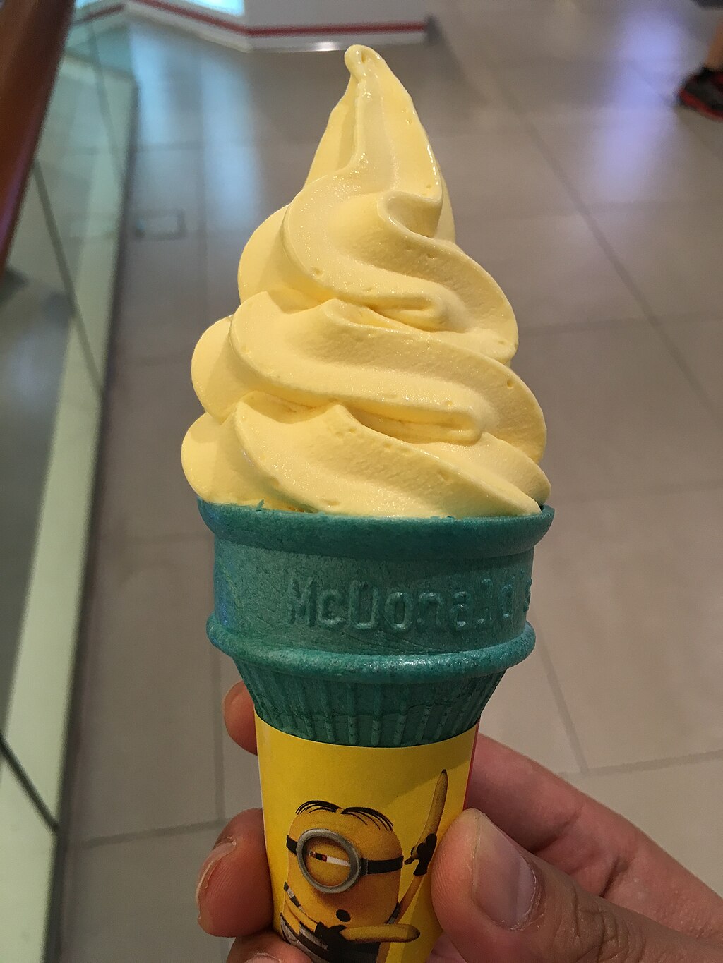 1024Px-Mcdonald's Banana Cone, Singapore 2017 (1)