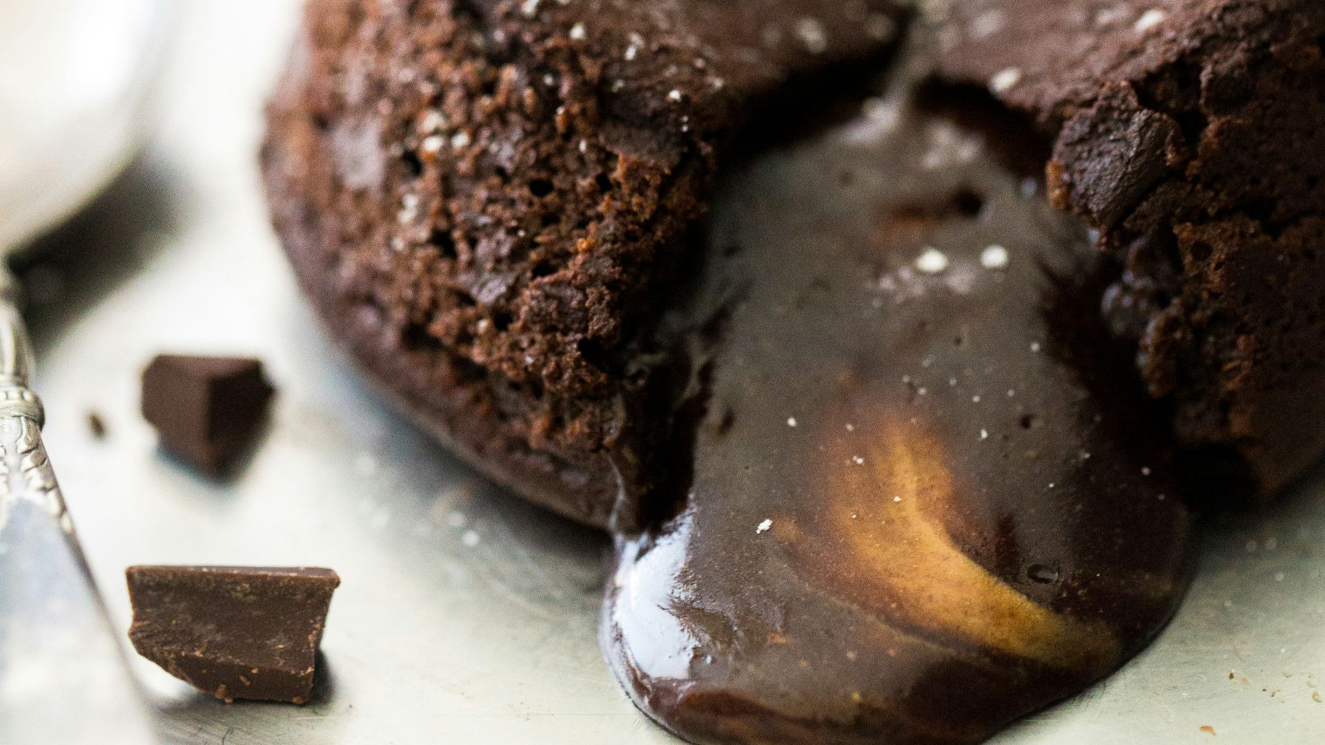 round baked cake on plate