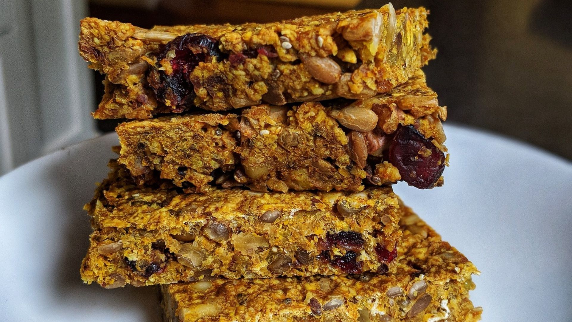 File:Granola bars.jpg