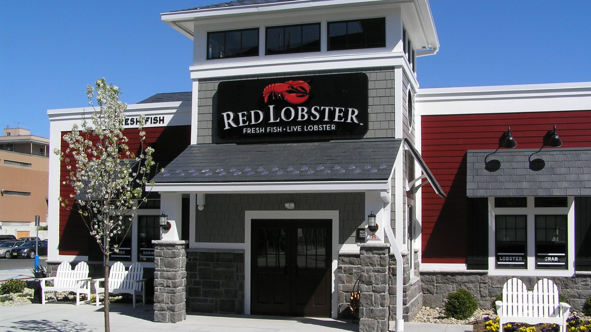 File:Red Lobster Cross County Shopping Center April 2012.jpg