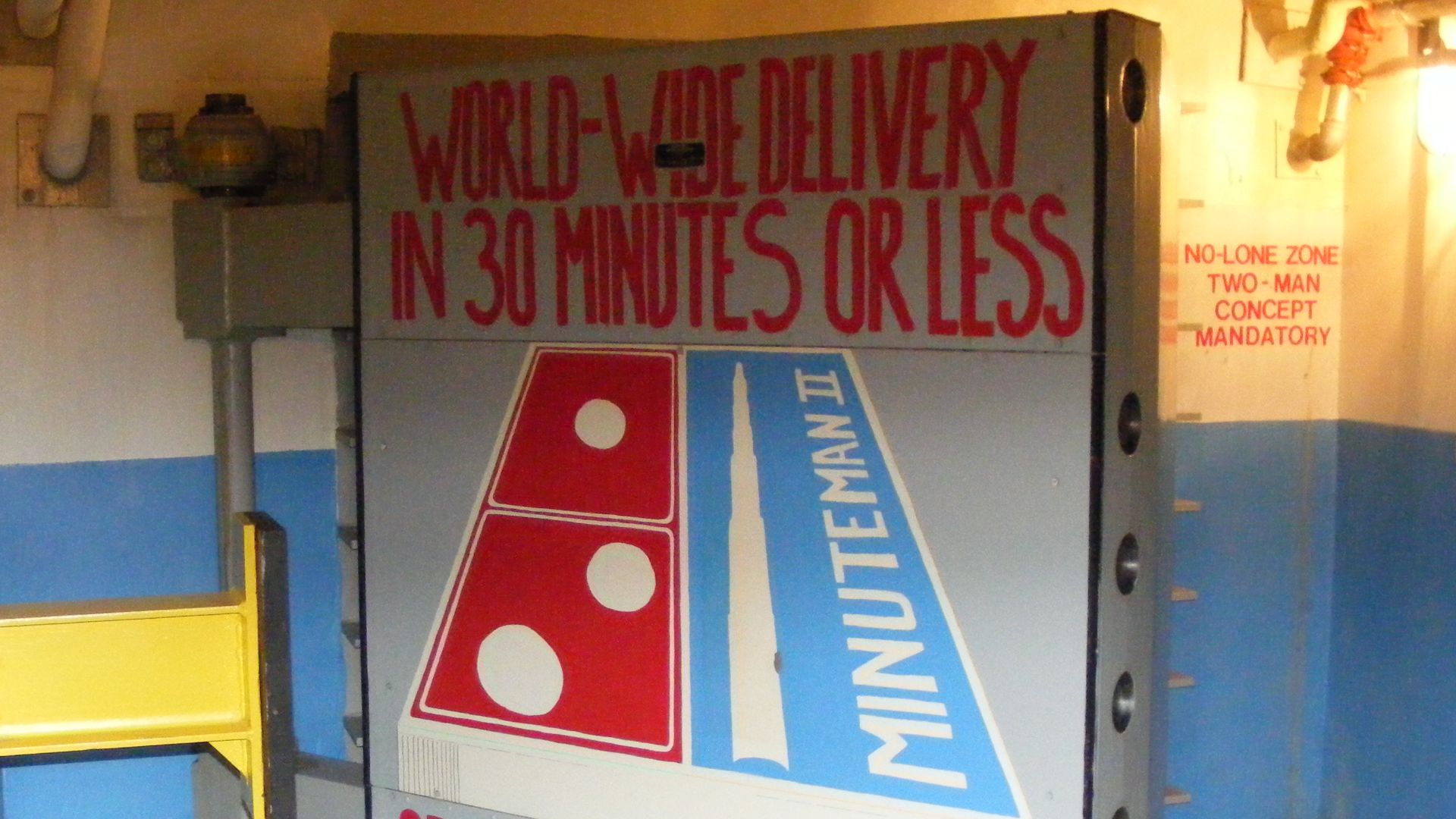 File:World-wide delivery in 30 minutes or less.JPG