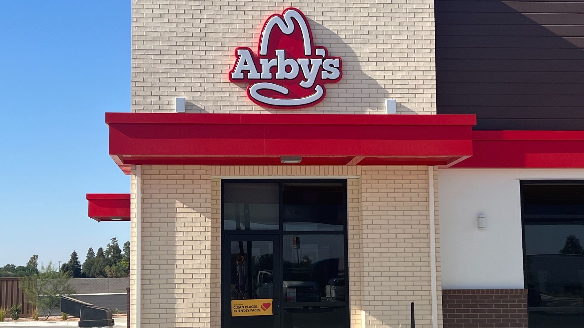 File:Arby's Bakersfield, California.jpg