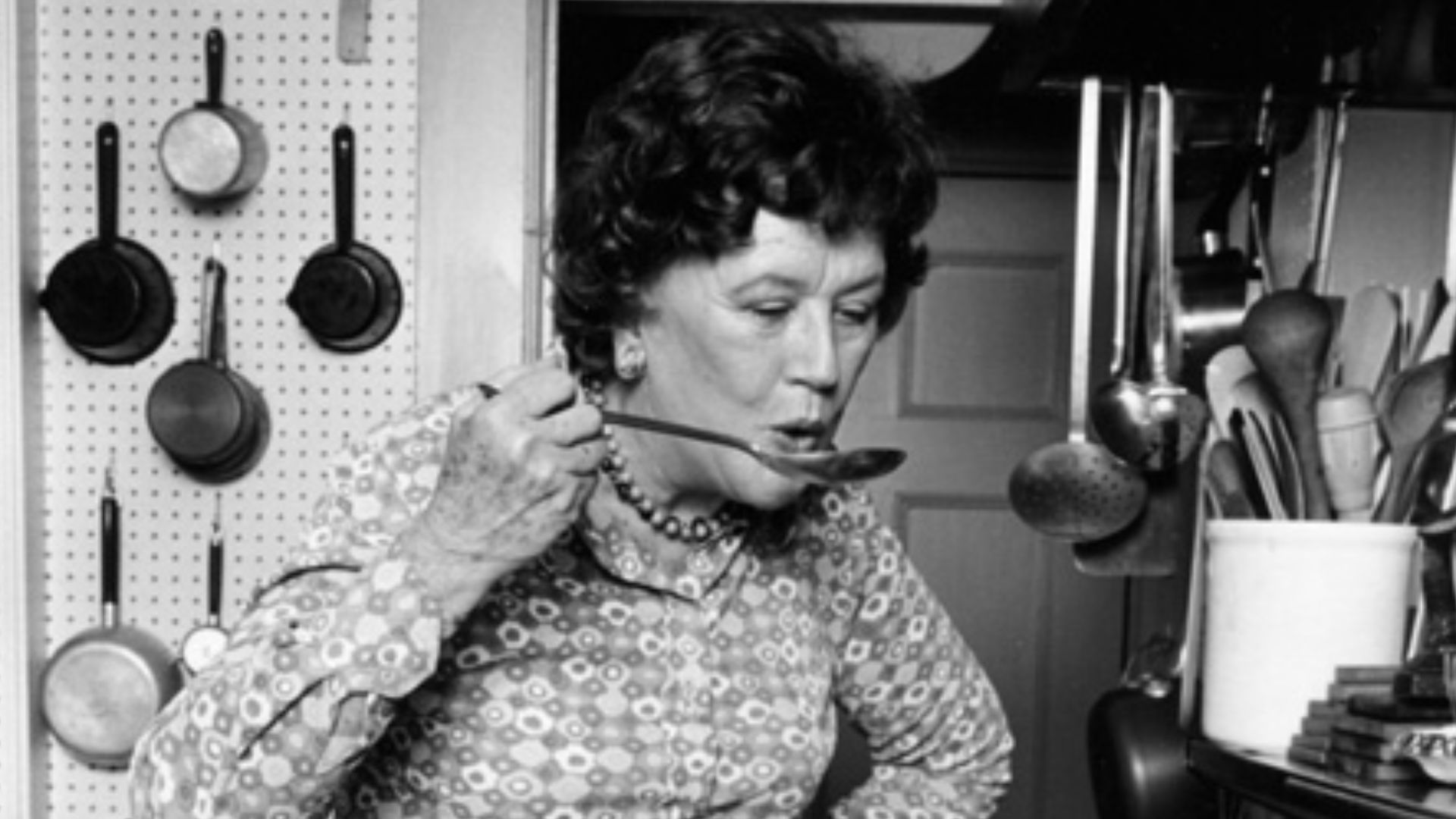 File:Julia Child portrait by ©Lynn Gilbert, 1978.jpg